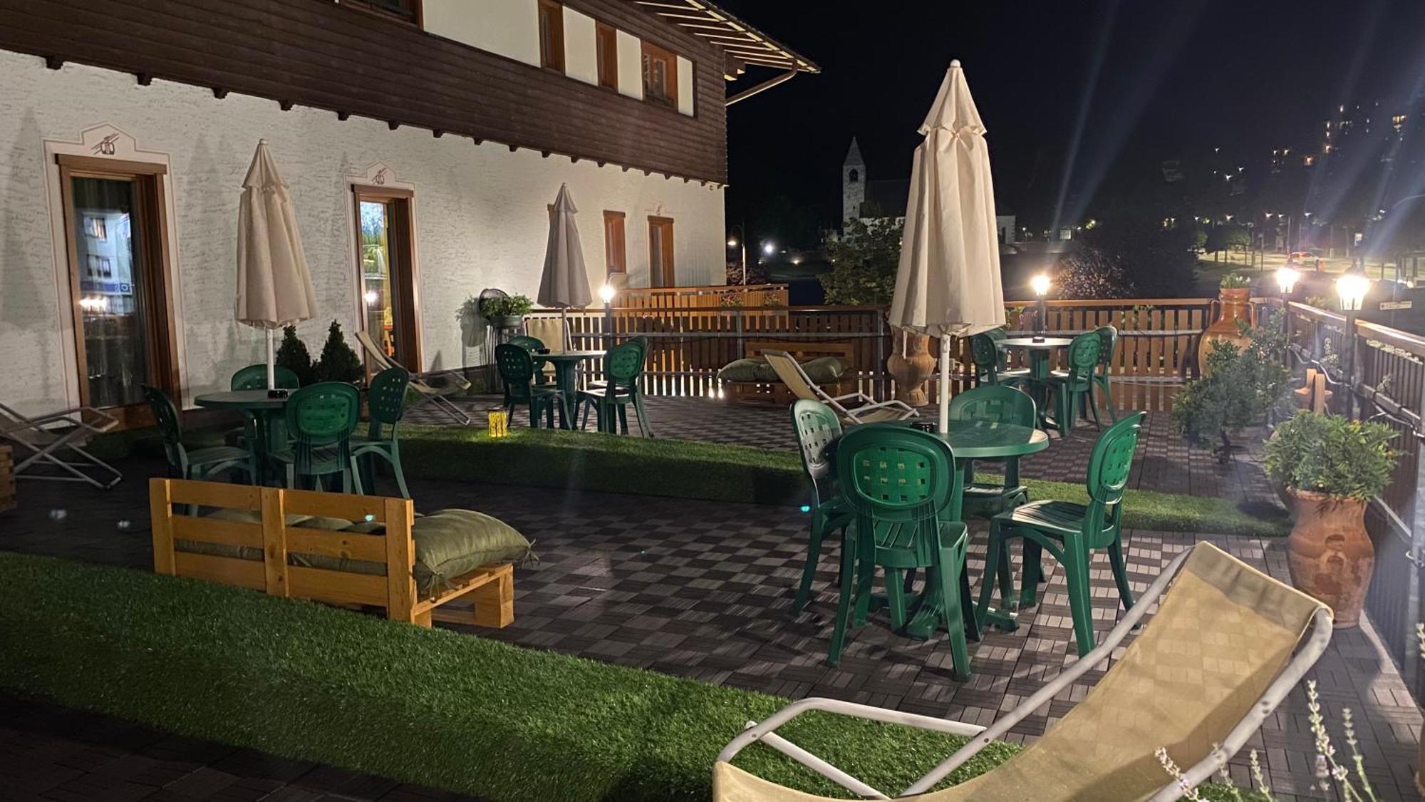 Casteluce Hotel Funivie Pinzolo Exteriér fotografie