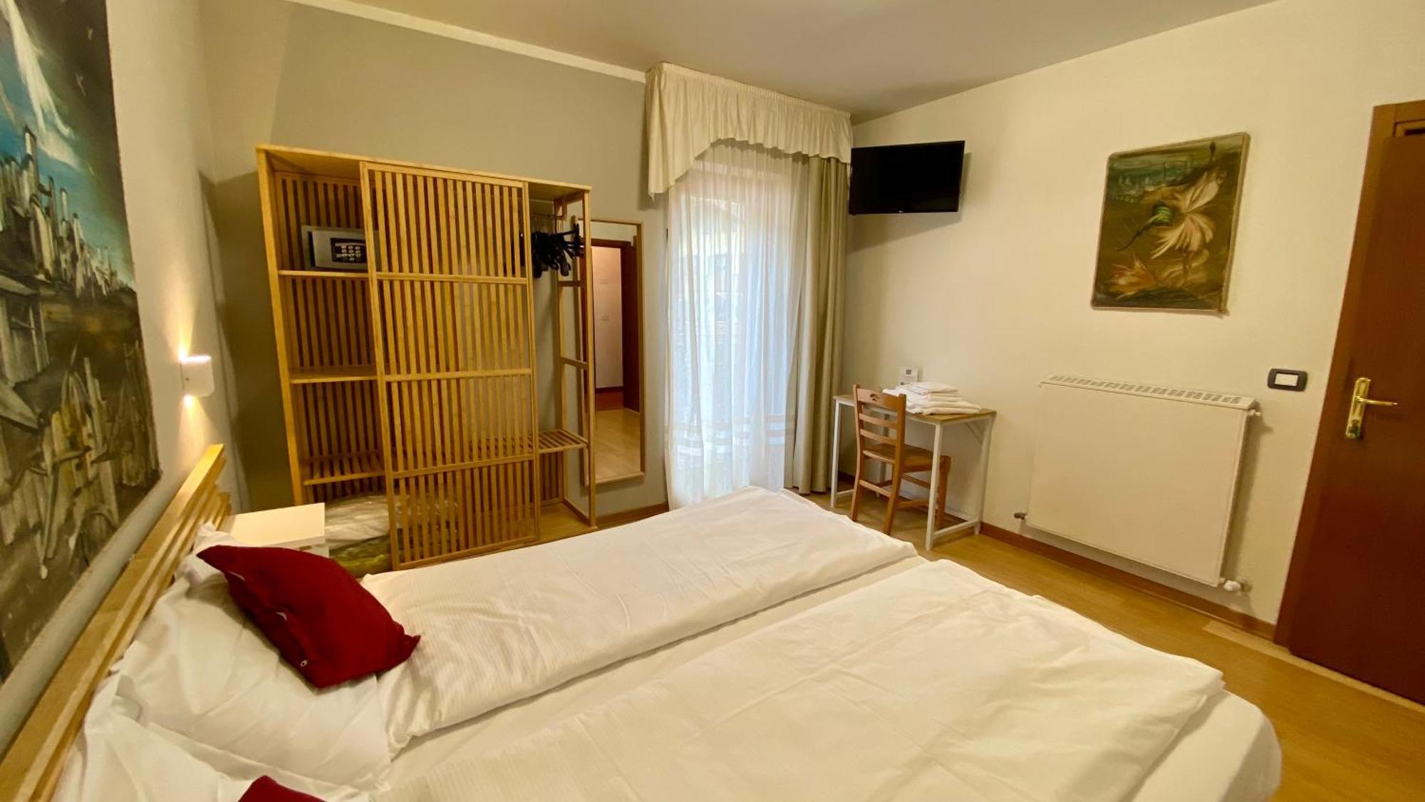 Casteluce Hotel Funivie Pinzolo Exteriér fotografie